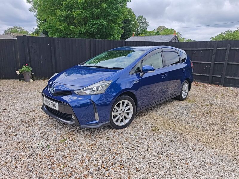 TOYOTA PRIUS+