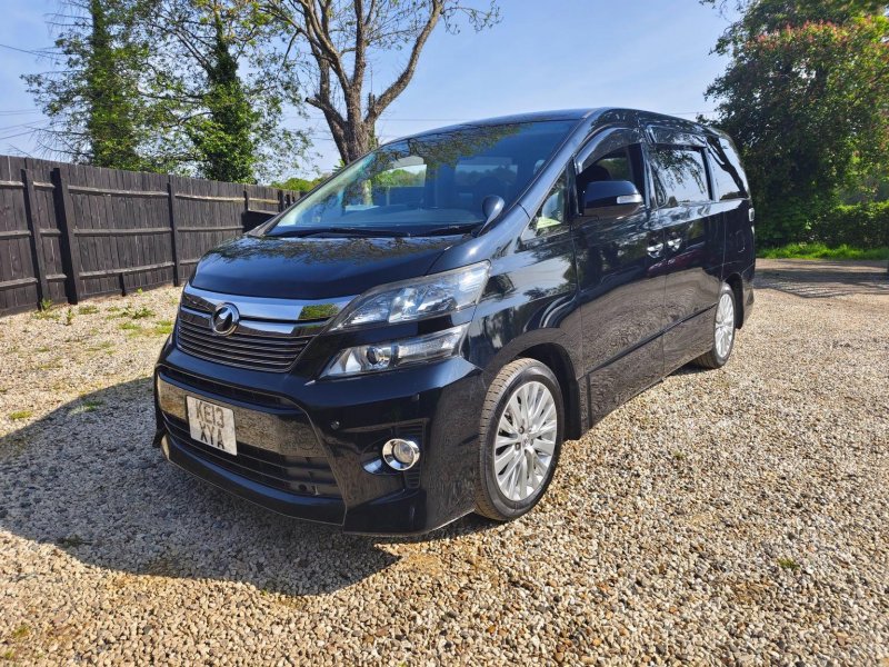 TOYOTA VELLFIRE