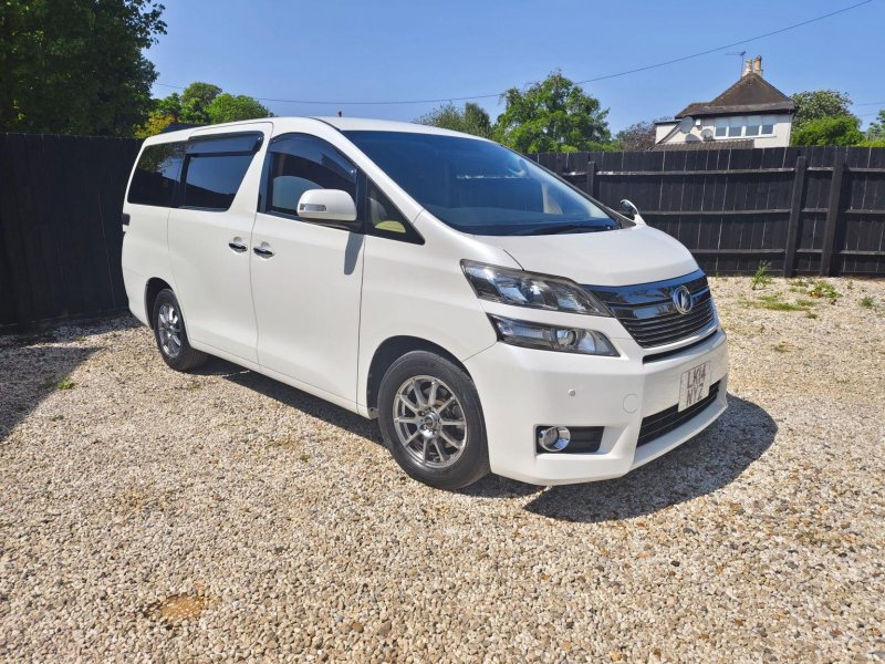 TOYOTA VELLFIRE