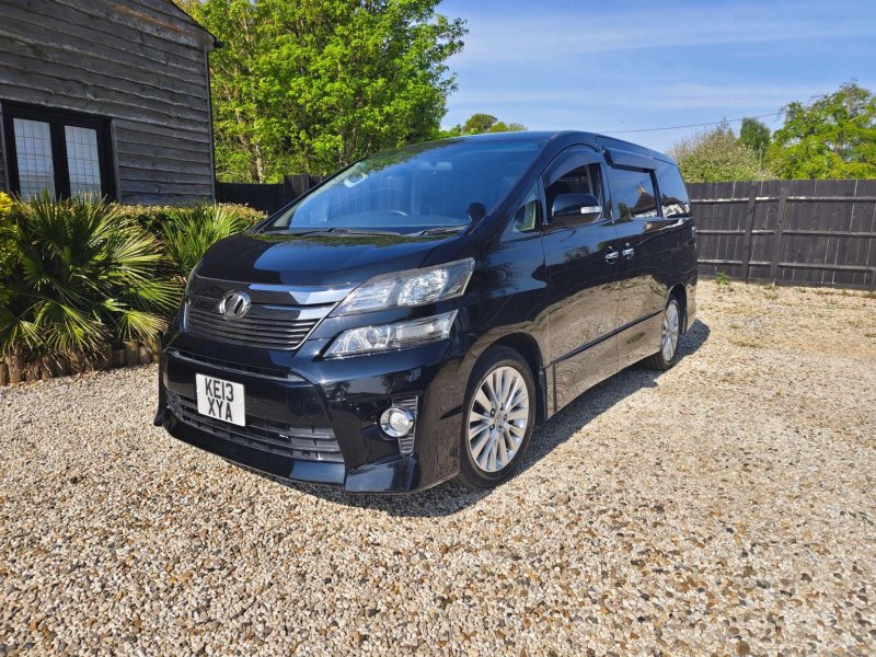TOYOTA VELLFIRE