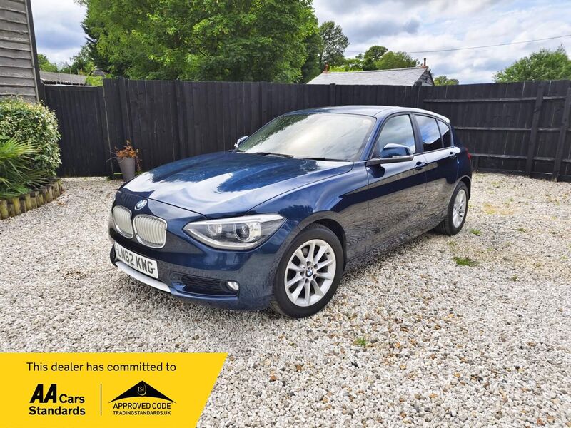 BMW 1 SERIES