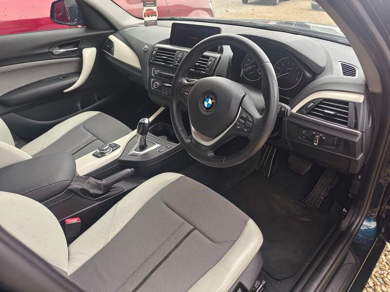 BMW 1 SERIES