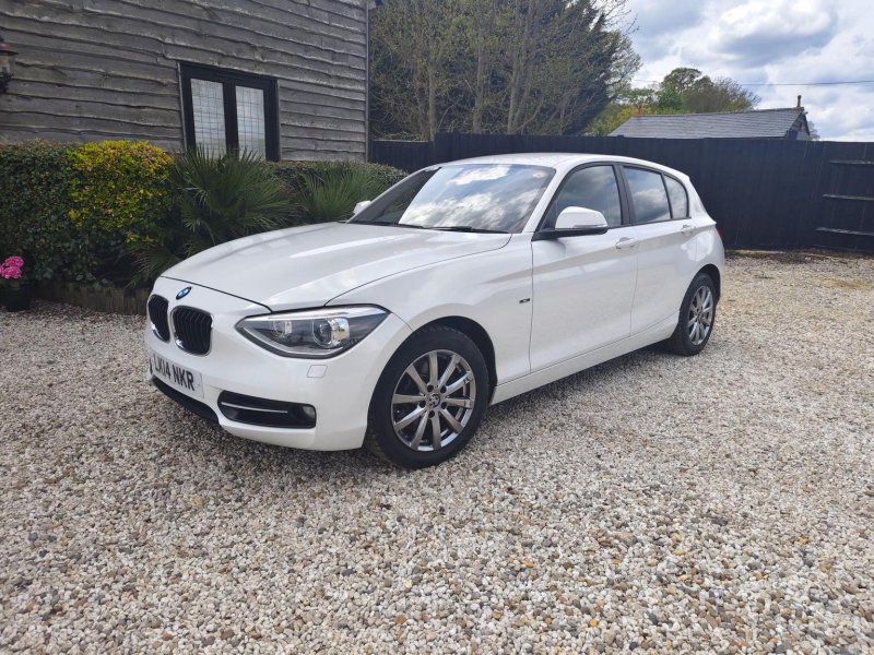 BMW 1 SERIES