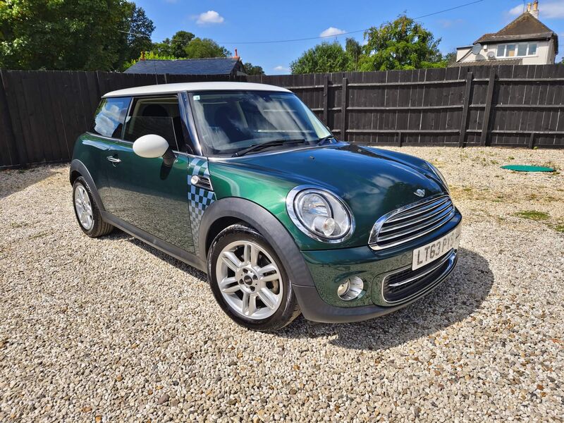 MINI HATCH