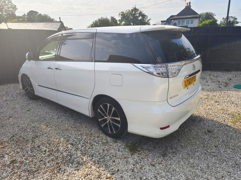 TOYOTA ESTIMA
