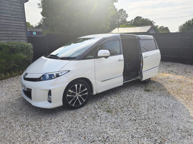 TOYOTA ESTIMA