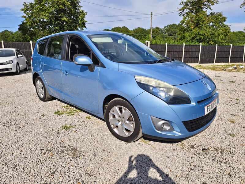 RENAULT GRAND SCENIC