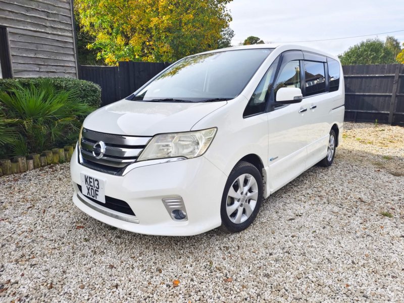 NISSAN SERENA