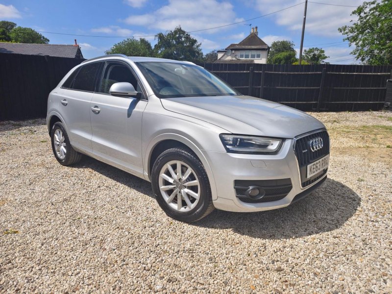AUDI Q3