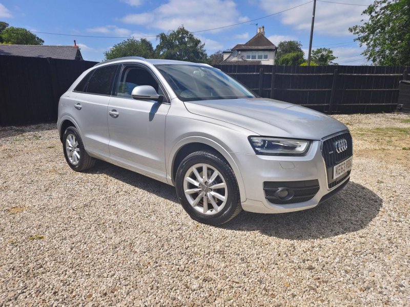 AUDI Q3