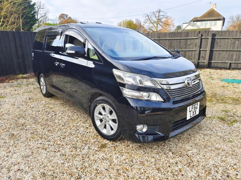 TOYOTA VELLFIRE