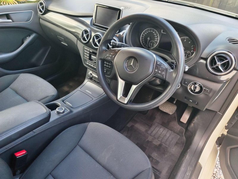 MERCEDES-BENZ B CLASS