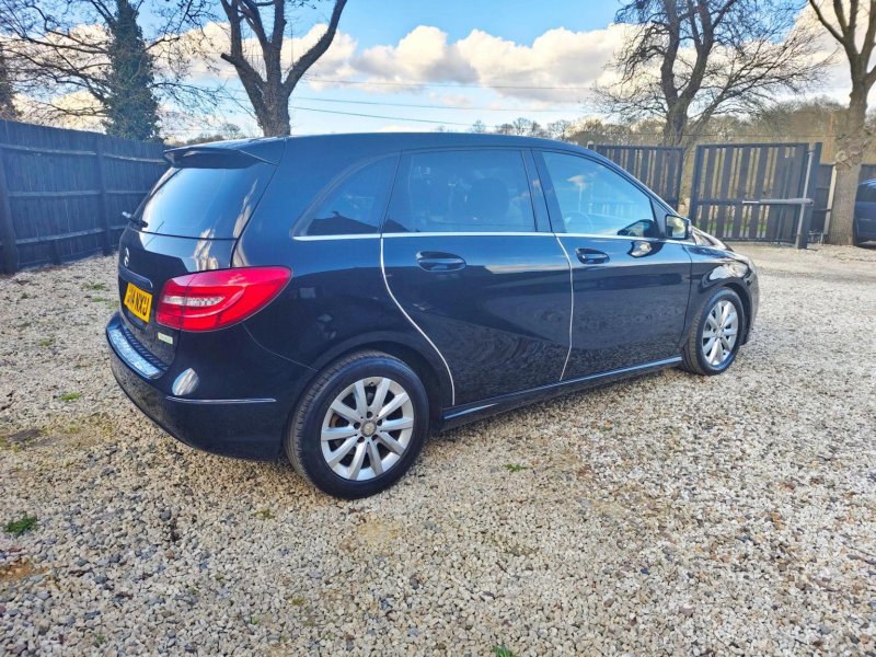 MERCEDES-BENZ B CLASS